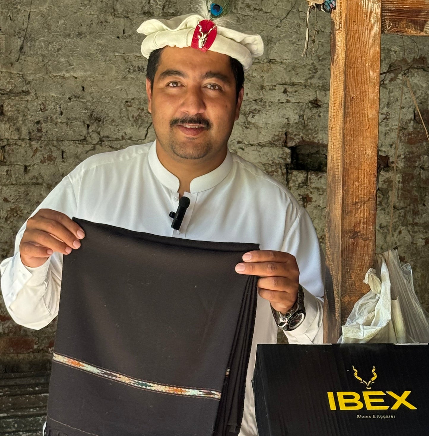 72 Double   Off-White Swati Shawl