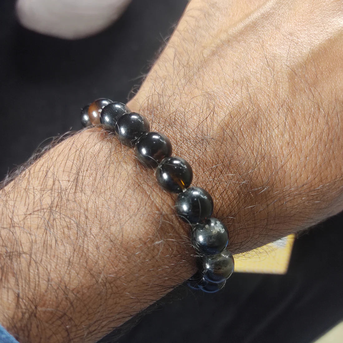 Aqeeq Stone Bracelet – Free Size Fit for All Black Color (16 beads 10mm Size ) Elastic
