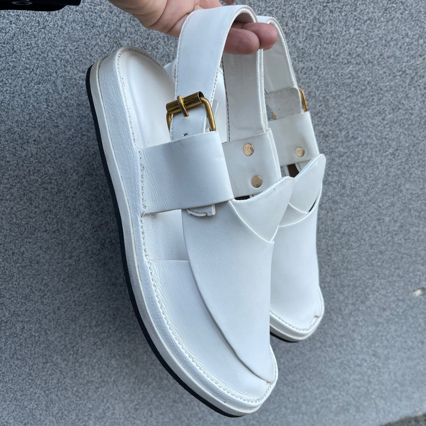 Pehshawri - Naram Qadam-Pro- White