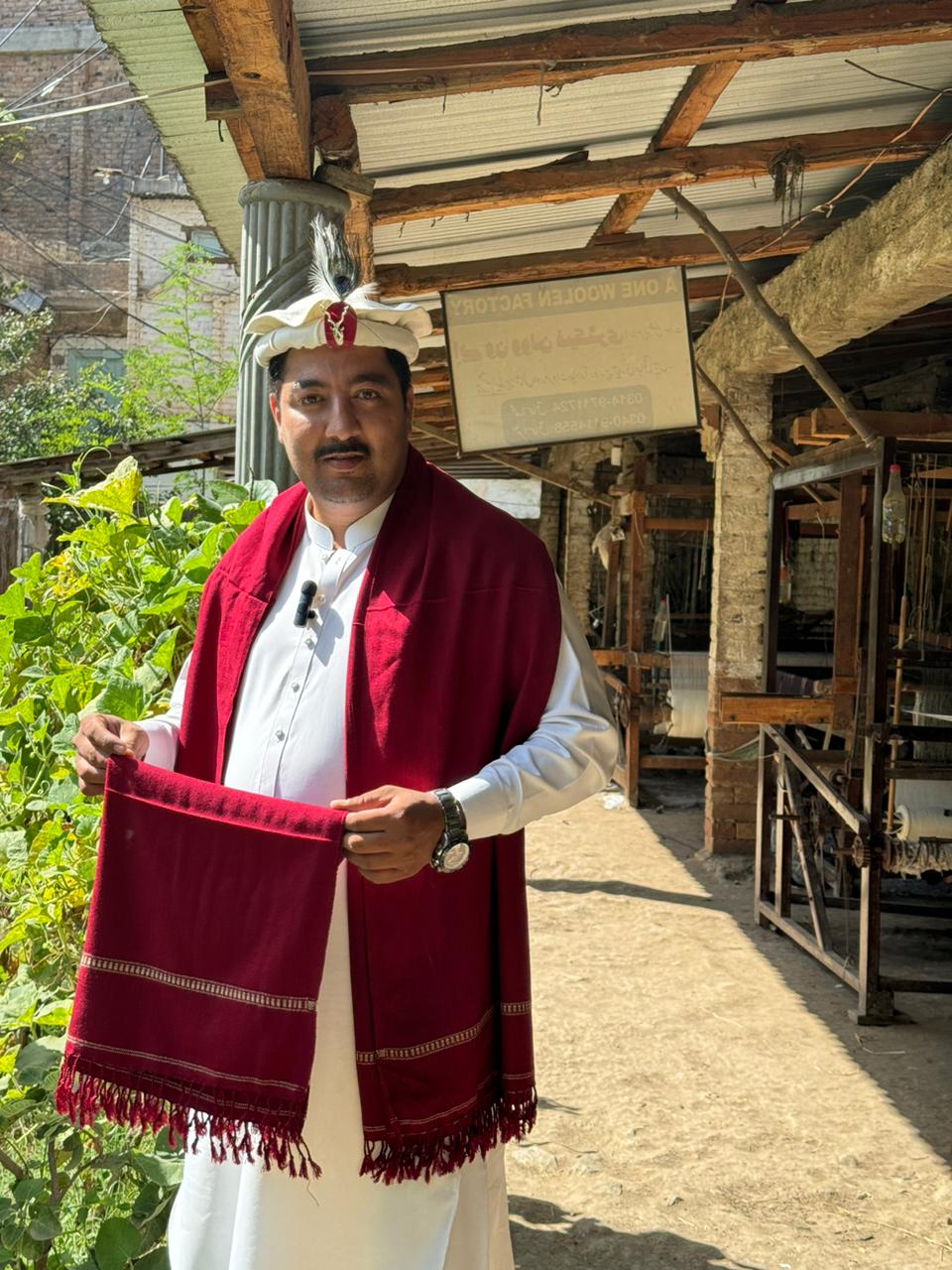 Handmade Pashmina Shawls (Maroon)