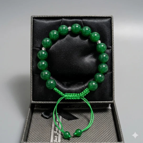 Green Aqeeq Stone Bracelet –- Free Size Fit for All( 16 Beads ,10mm size)