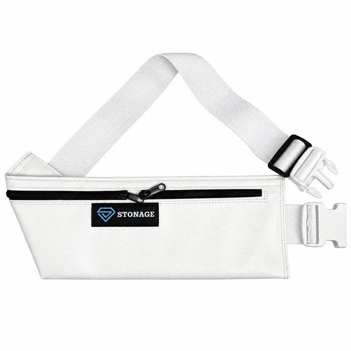 Get Free Drawstring Bag (Of Rs-1,500/-) with 7 in 1 Hajj & Umrah Essentials – One Complete kit.